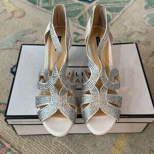 Brand New Alex Marie heels